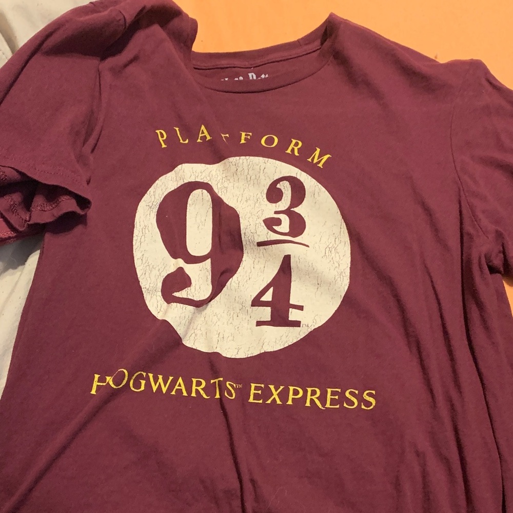 Harry Potter Platform 9 3/4 Maroon T-Shirt